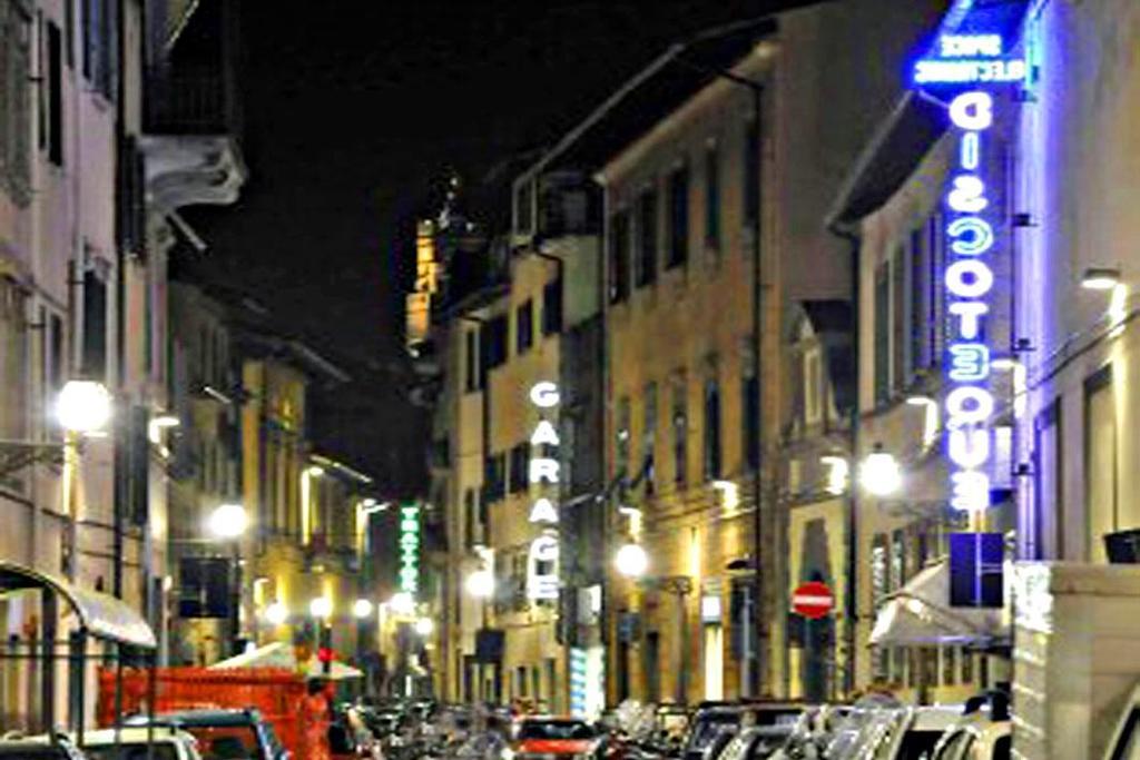 Hotel Lucretia House Florencia Exterior foto